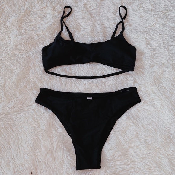 ▪️Black bandage strappy bikini▪️ - Picture 2 of 7